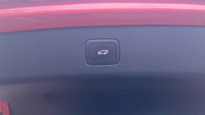 MG Hs 1.5 T-GDI Exclusive 5dr DCT Petrol Hatchback